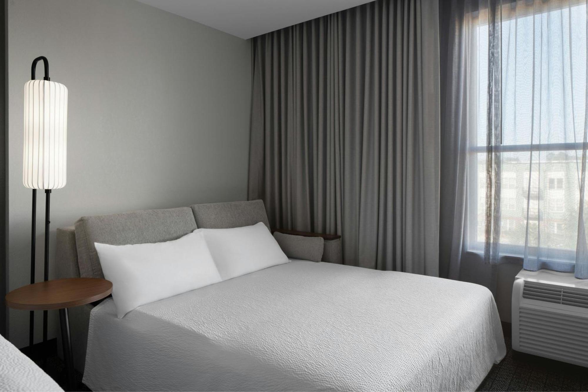 Courtyard By Marriott Charleston Саммервилл Экстерьер фото